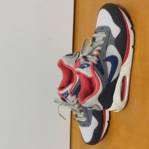 Nike Air Max Correlate sz 7